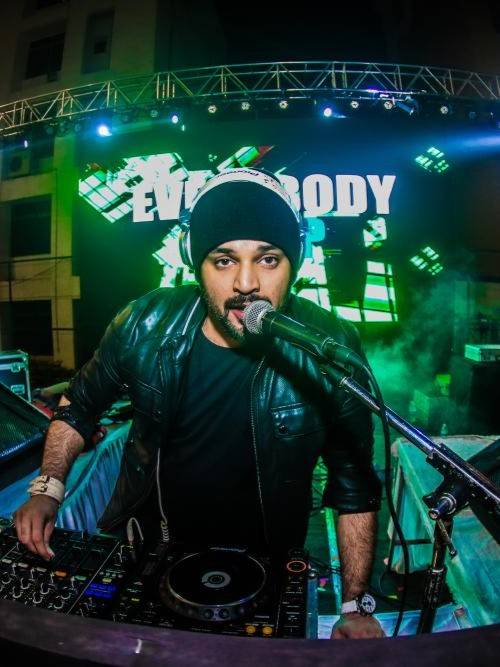 DJ Akhil Talreja