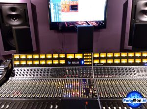 micing live stage sound setup